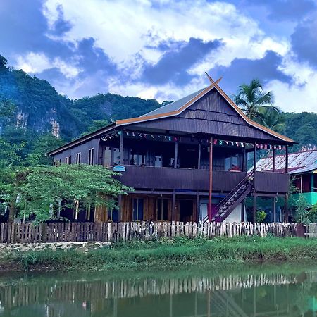 Nasrul House Homestay For Backpackers Maros المظهر الخارجي الصورة