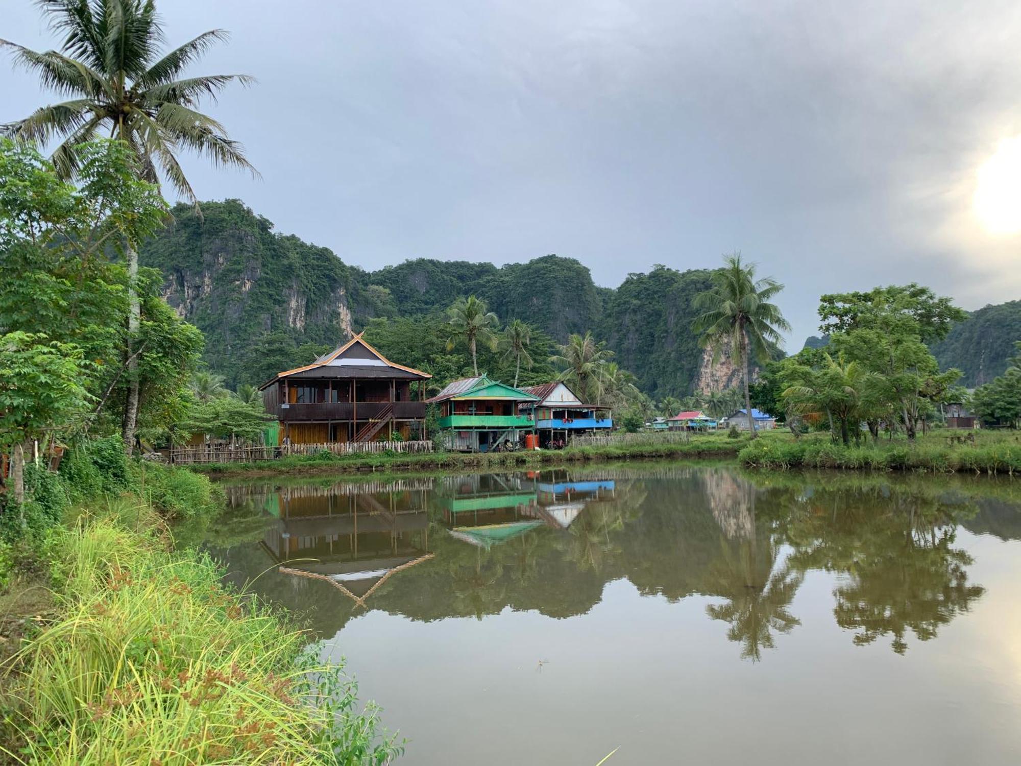 Nasrul House Homestay For Backpackers Maros المظهر الخارجي الصورة
